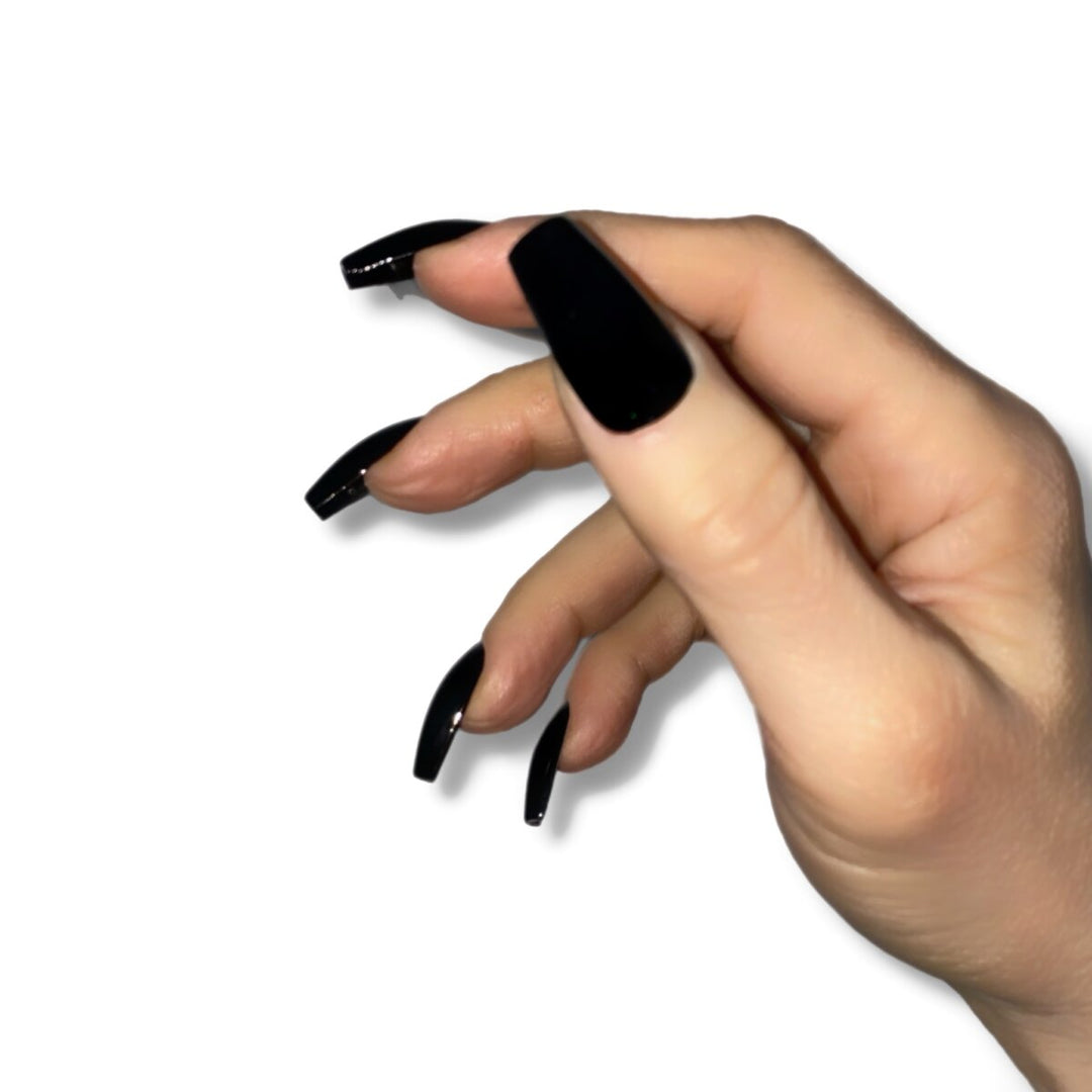 black color lifenails 2